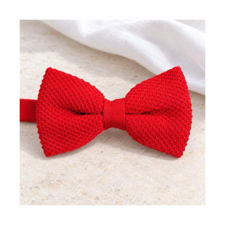 Nœud papillon d'un rouge secret